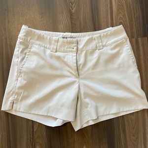 Nike pro golf shorts khaki size 6